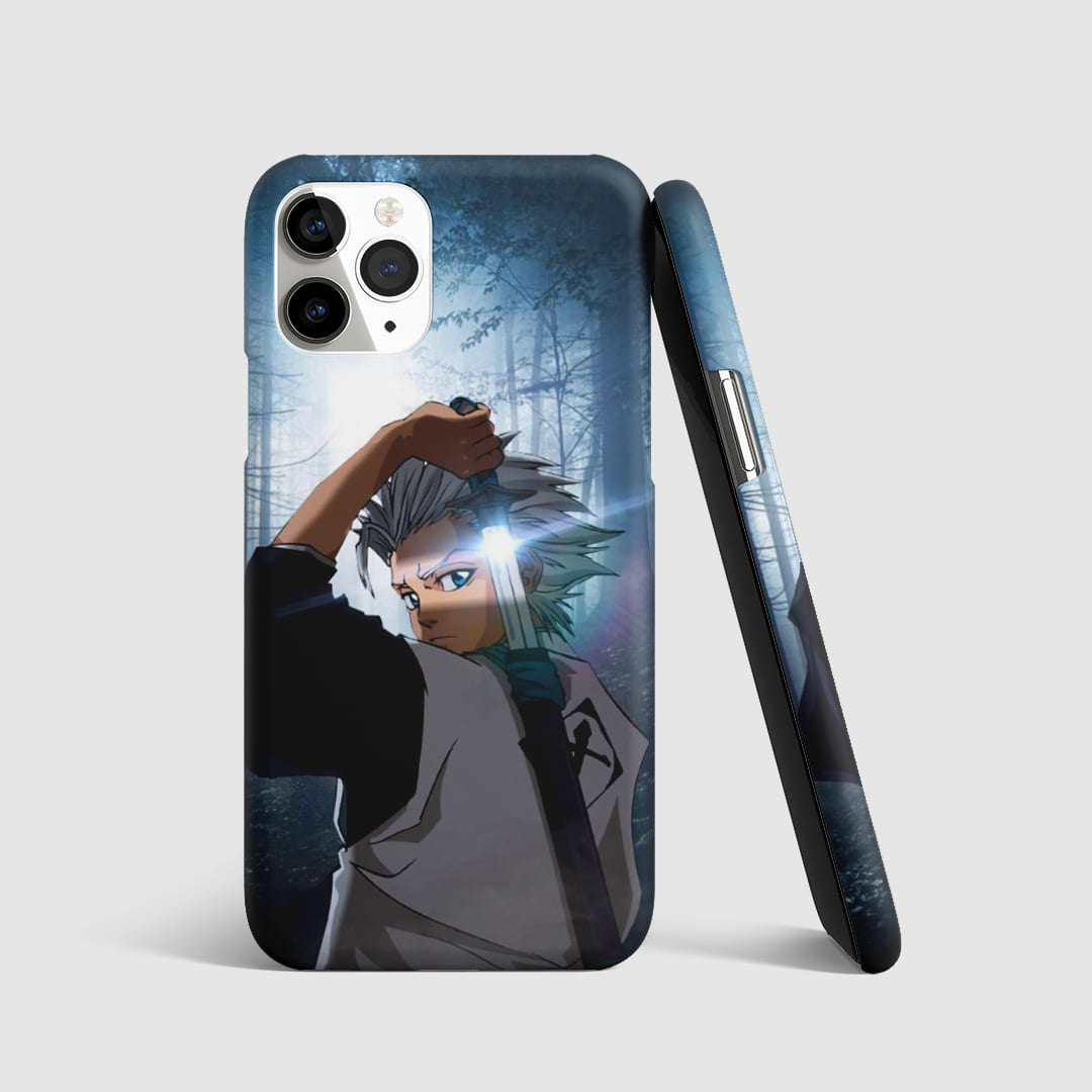 Dynamic artwork of Toshiro Hitsugaya from "Bleach" on phone cover.