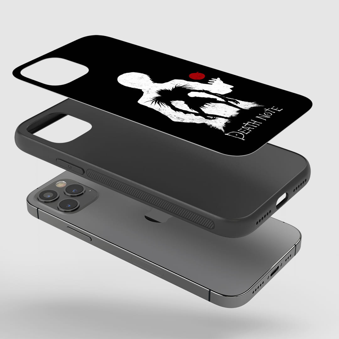 Death Note Apple Phone Case installed on a smartphone, providing total protection while enhancing the phone’s aesthetic.