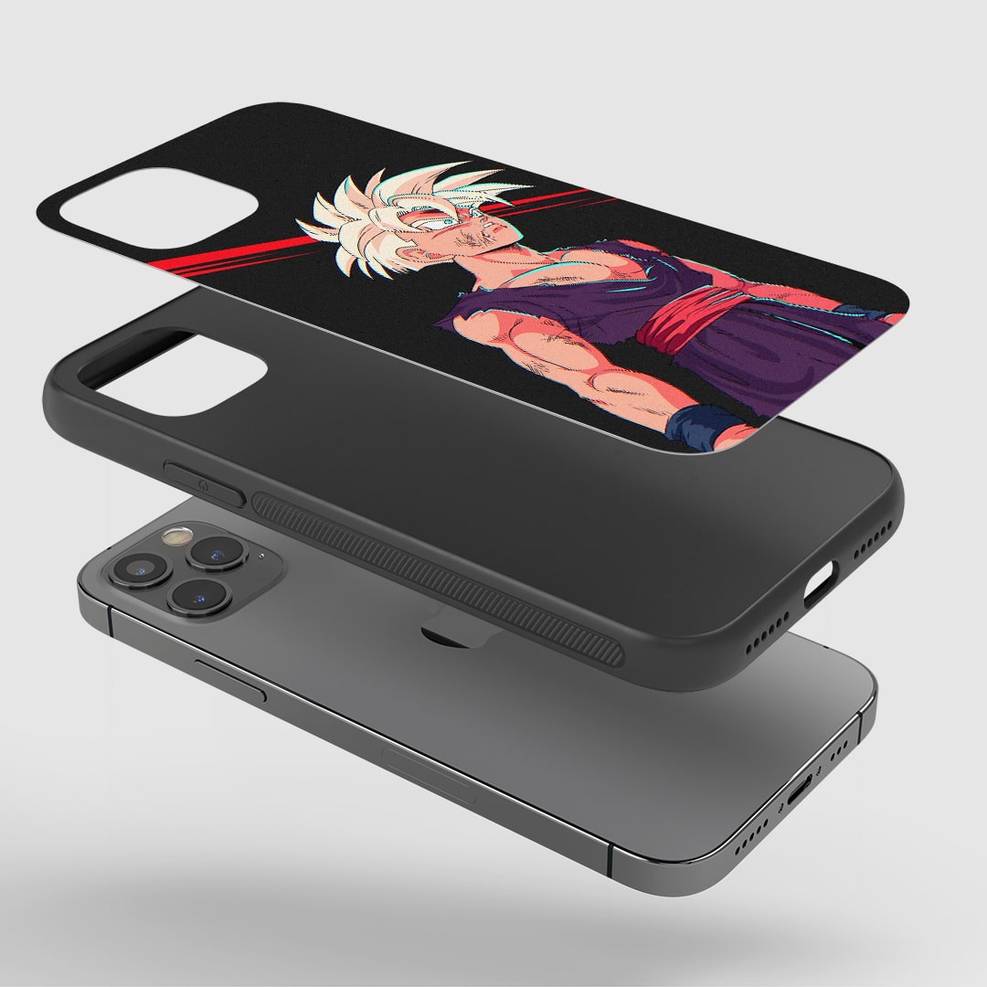 Gohan Armored Phone Case installed on a smartphone, providing excellent protection and access to all functionalities.